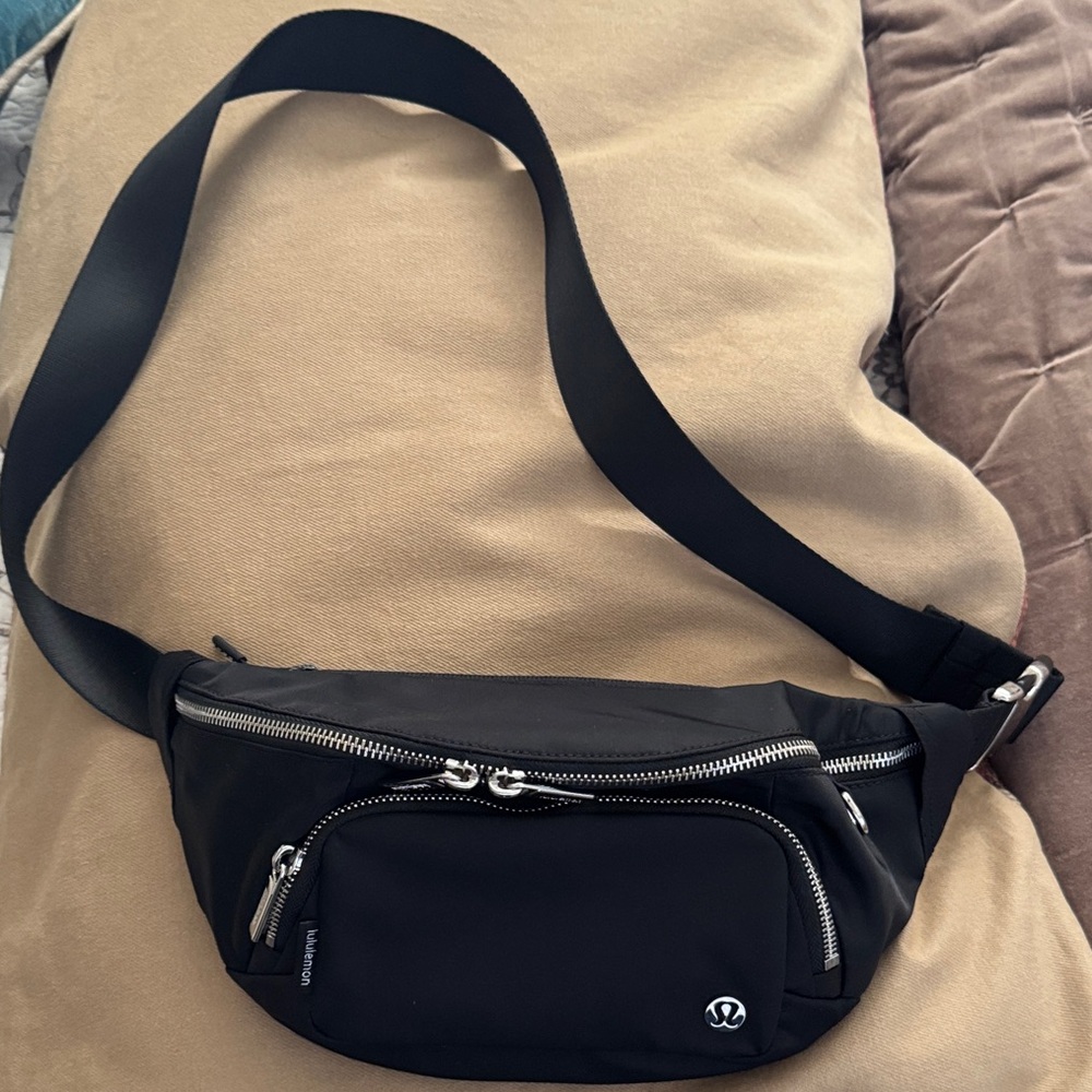 lululemon athletica Black Nylon Belt Bag